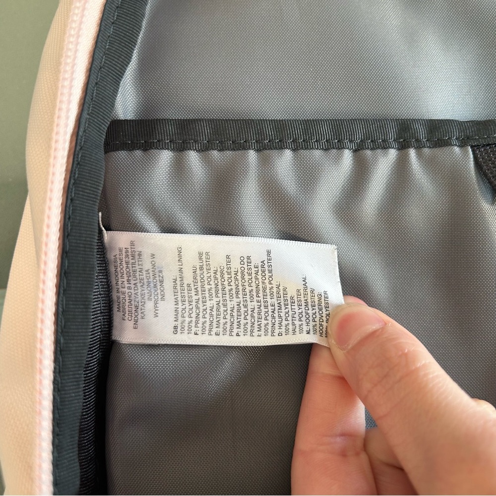 The North Face Women's Jester Backpack Padded Laptop Travel Bag Pink Salt /Black - Picture 16 of 16